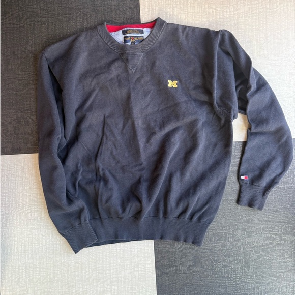 Tommy Hilfiger Golf University of Michigan Embroidered Cotton Crewneck Sweater - Picture 1 of 4